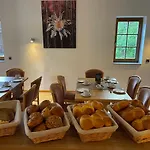 Hotel Hotel Der Distelhof - Ihr Land- Und Tagungshotel Zwischen Rennsteig, Rhoen & Werratal 3*