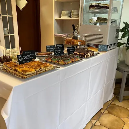 Hotel Der Distelhof Mit Scheunencafe 3*