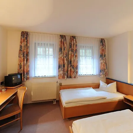 Der Distelhof - Ihr Land- Und Tagungshotel Zwischen Rennsteig, Rhoen & Werratal Dillstadt
