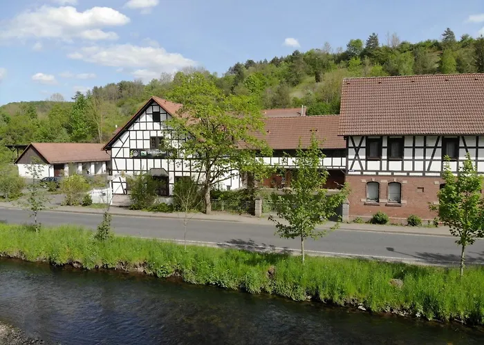 Hotel Der Distelhof Mit Scheunencafé Dillstadt